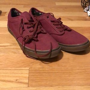 Vans burgundy sneakers!